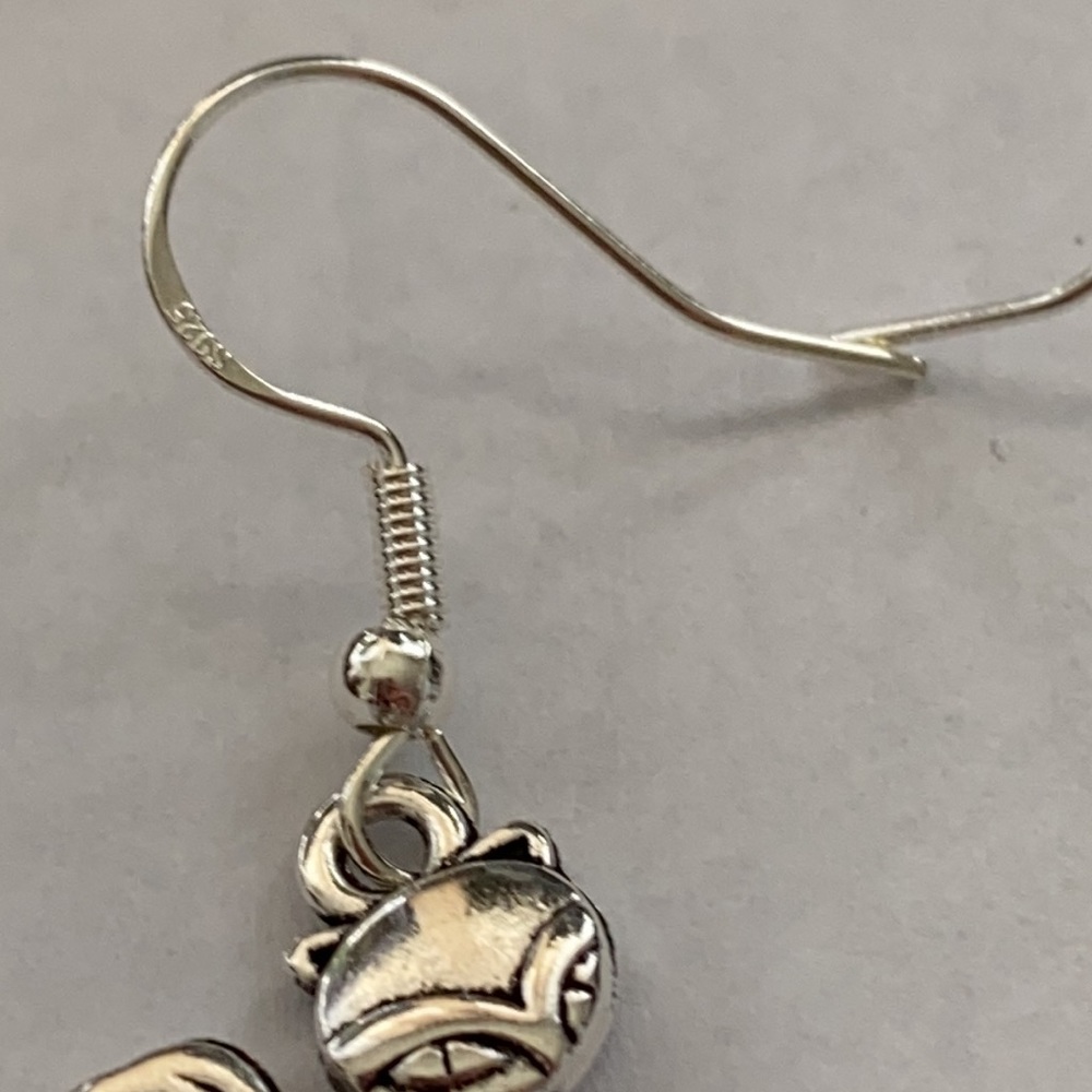 Cute little Raccoon Earrings - Picture 3 of 4